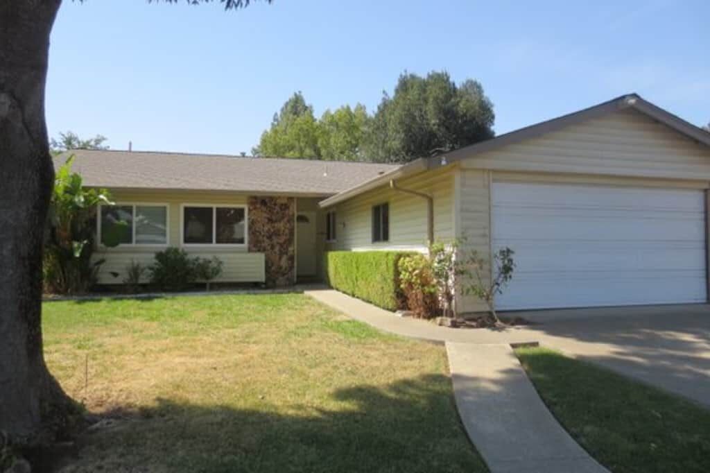 Foto principal - 118 Croydon Ct