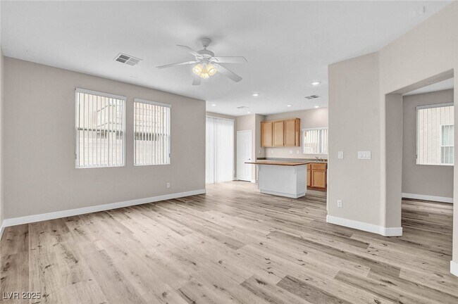 Foto del edificio - 4857 Eureka Diamond Ct