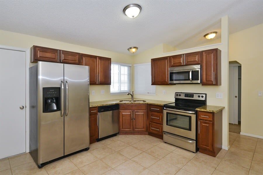 Foto principal - 2720 S Truckee St