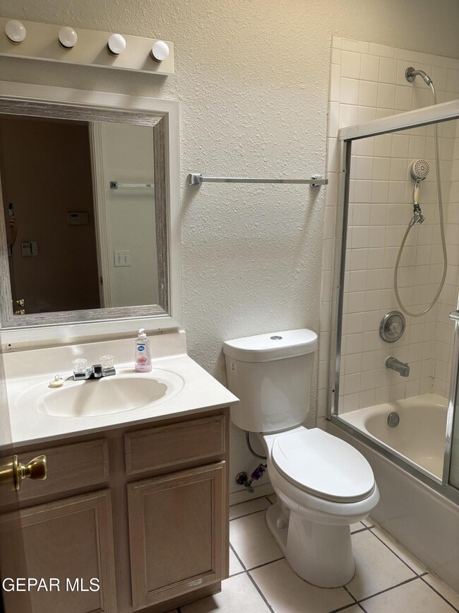 Building Photo - 13981 Veny Webb St