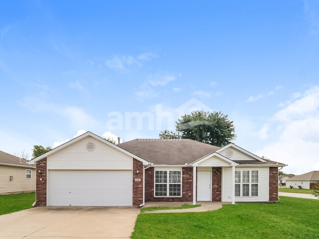 Building Photo - 735 Carlisle Dr