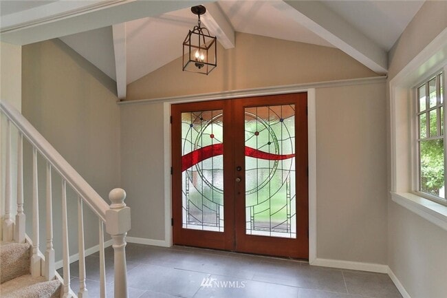 Building Photo - 4 bd 2.5 bathroom single family home in Be...