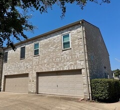 Building Photo - 8085 El Mundo St