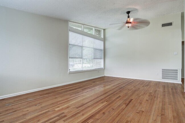 Building Photo - 3925 Childress St
