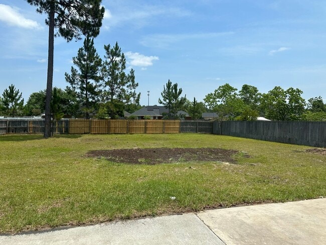 Foto del edificio - 108 Wayfair Ln