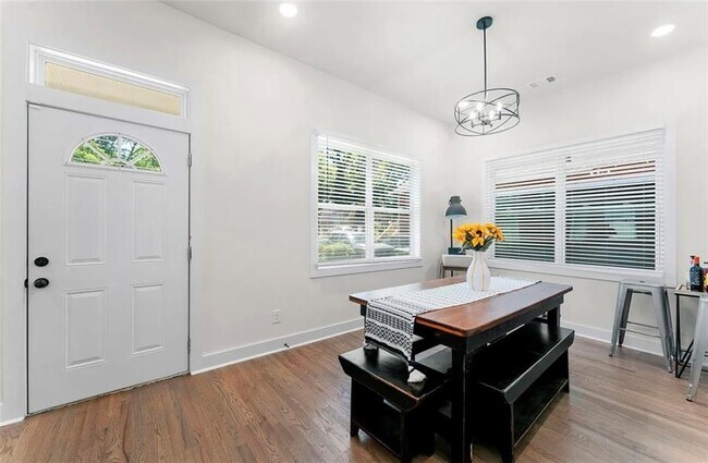 Foto del edificio - 1381 Miller Reed Ave SE