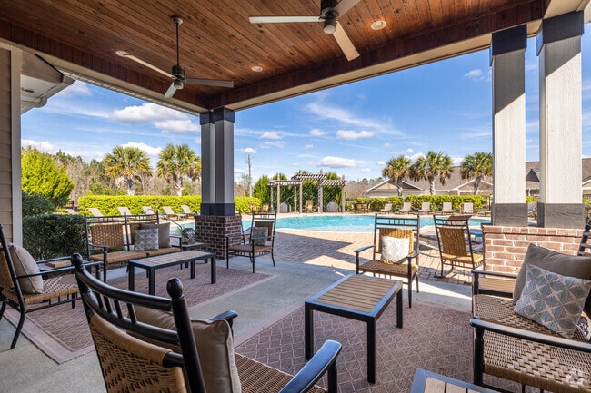 Pool Seating Area - Beacon Place