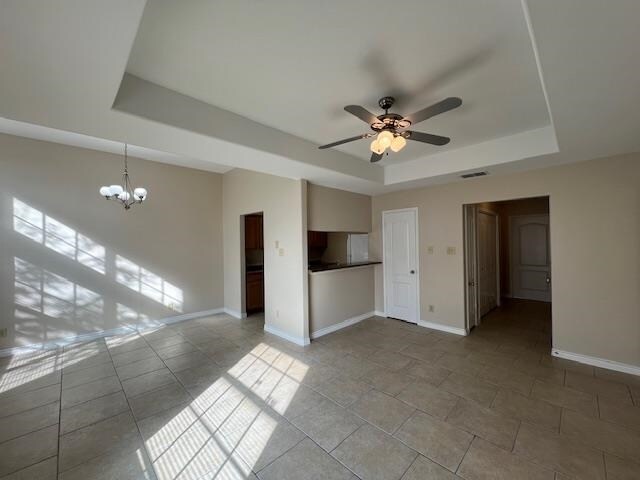 Building Photo - 2720 Camelot Dr