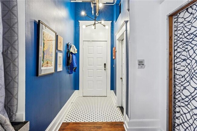 Foto del edificio - 215 Mitchell St SW