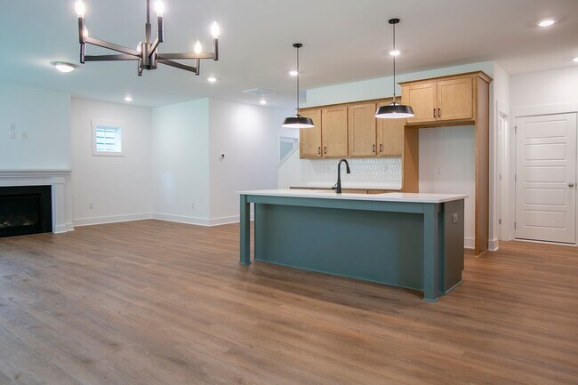 Foto del edificio - Chatham Park *Like New* Late July availability!