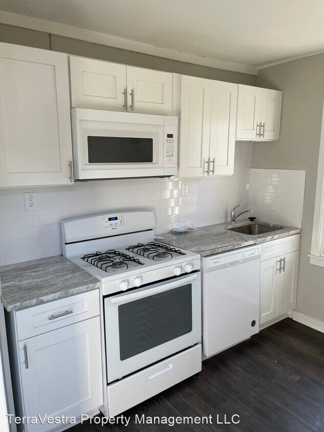Foto principal - 3 br, 1 bath House - 1021 Parsonage Road