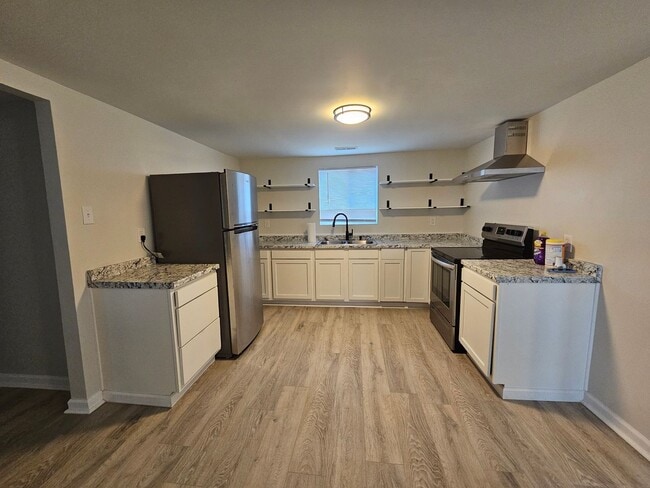 Building Photo - 3 Bedroom Rental in PRP