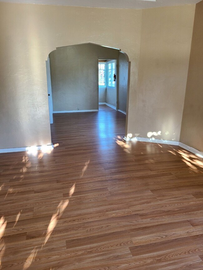 Foto del edificio - 300 N 11th St