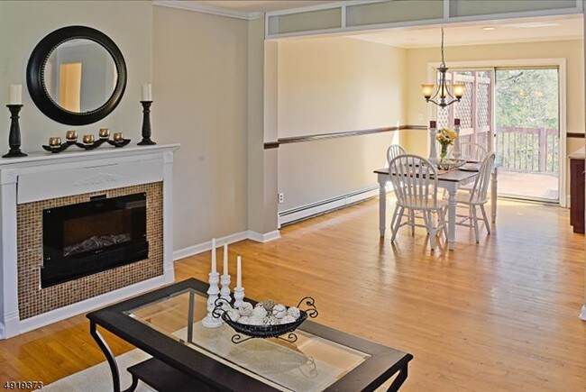 Building Photo - 917 Deer Run Rd