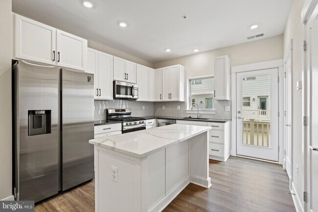 Foto del edificio - 1025 Sycamore Dr SE