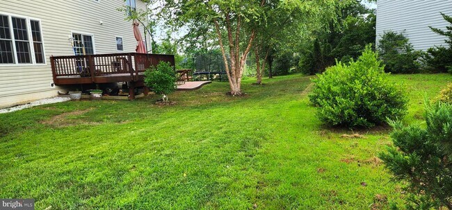 Building Photo - 16 Cedarview Ct
