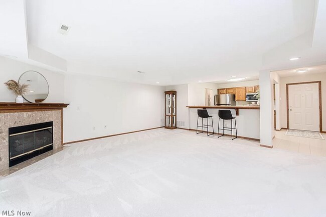 Foto del edificio - 8677 Scenicview, 104