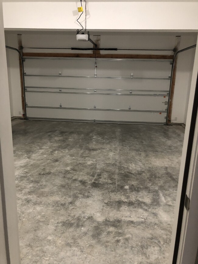 2 Car garage - 203 N McGee St