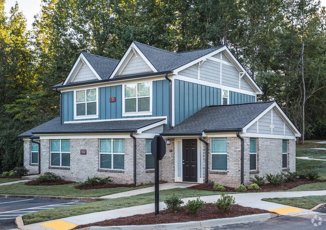 Building Photo - Foxworth Forest Apartments