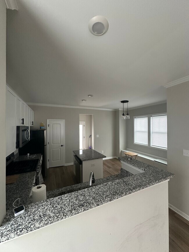 Kitchen & Dining Nook - 209 Maple St