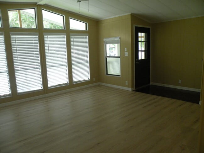 Building Photo - 22 Honey Bear Path
