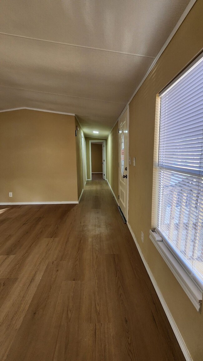 Foto del edificio - 13151 S Lee Shore Dr