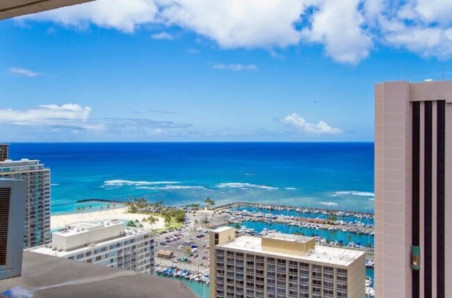 Building Photo - 1700 Ala Moana Blvd