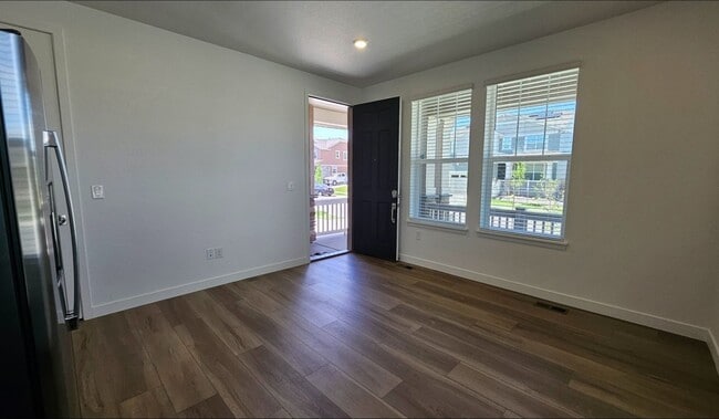 Building Photo - Charming 1BR House in Brighton