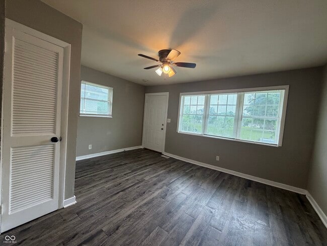 Building Photo - 2417 N Bolton Ave