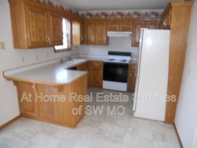 Foto del edificio - 1241 W Verna Ln