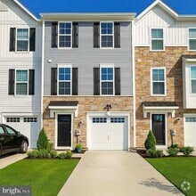 Building Photo - 64 Hamilton Ct