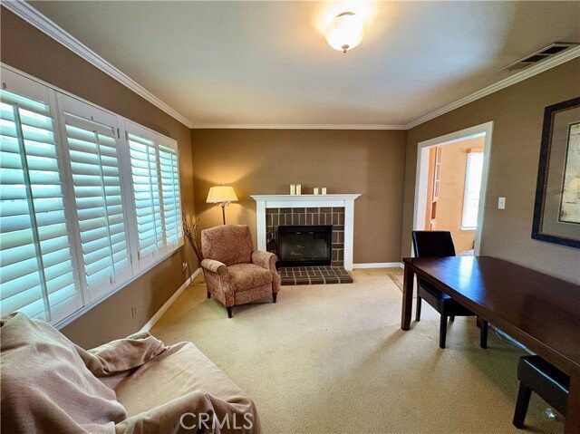 Foto del edificio - 3739 Marwick Ave