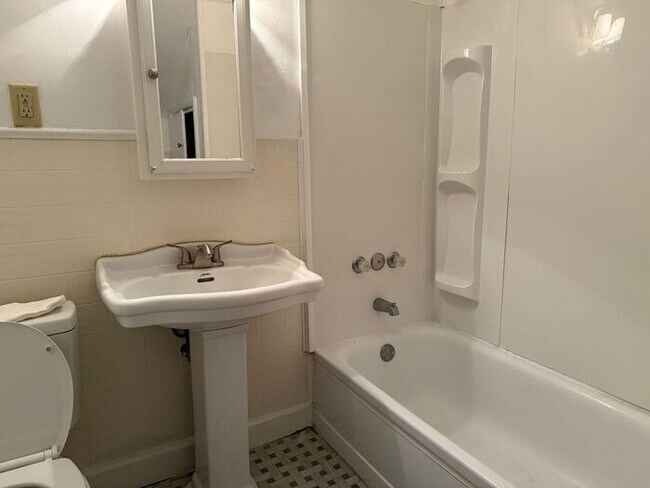 Foto del edificio - 2 Bedroom Home on the Southside