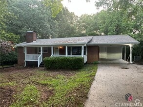 Building Photo - 108 White St