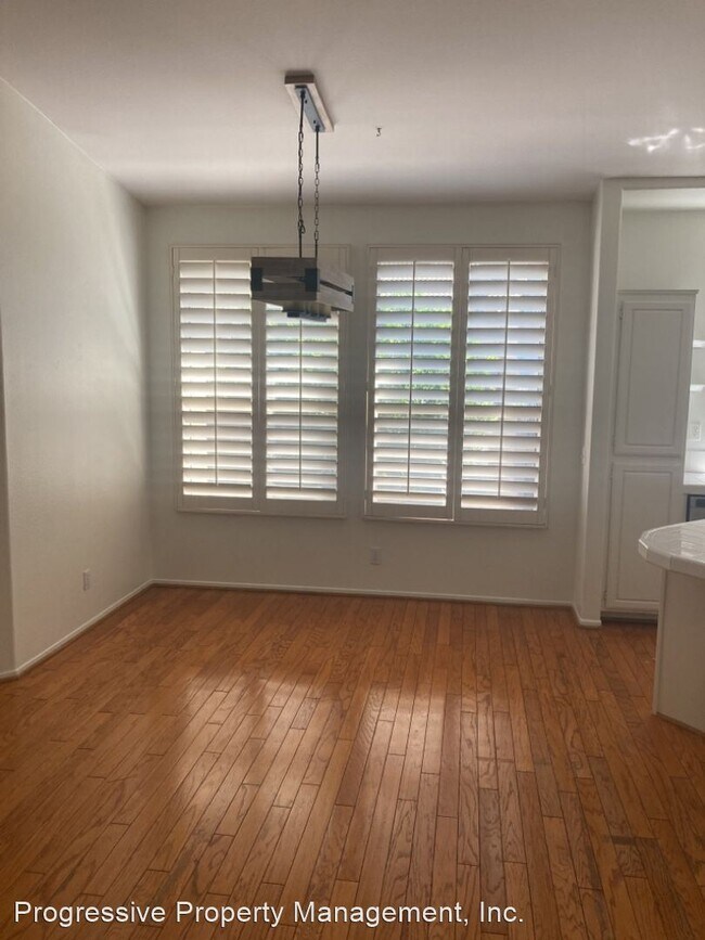 Foto del edificio - 2 br, 2 bath House - 1098 S. Positano Ave.