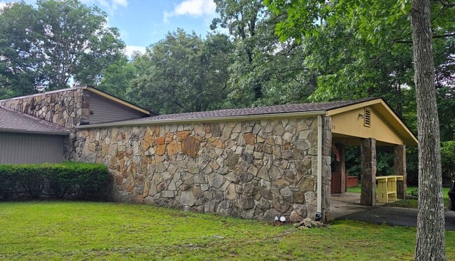 Building Photo - 2 bedroom / 2 bath *unfurnished* rental in...