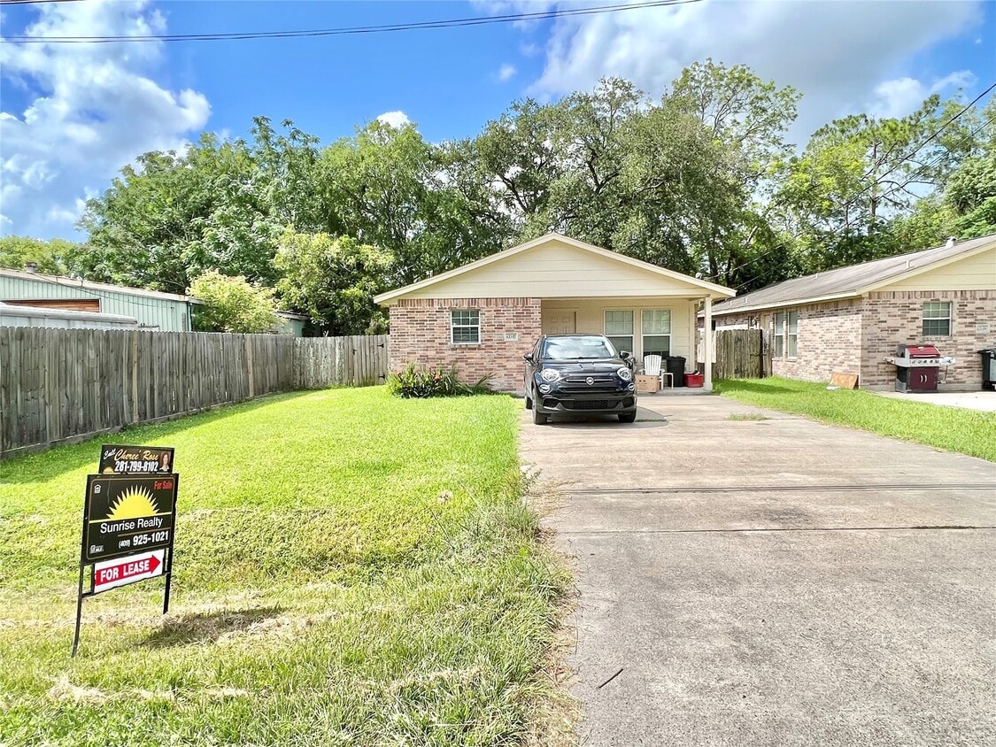 Building Photo - 12117 11th St