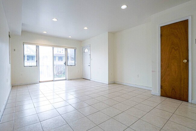 Foto del edificio - 520 E 9th St