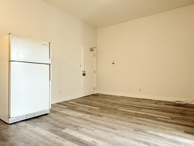 Photo du bâtiment - 1188 Wyandotte St E