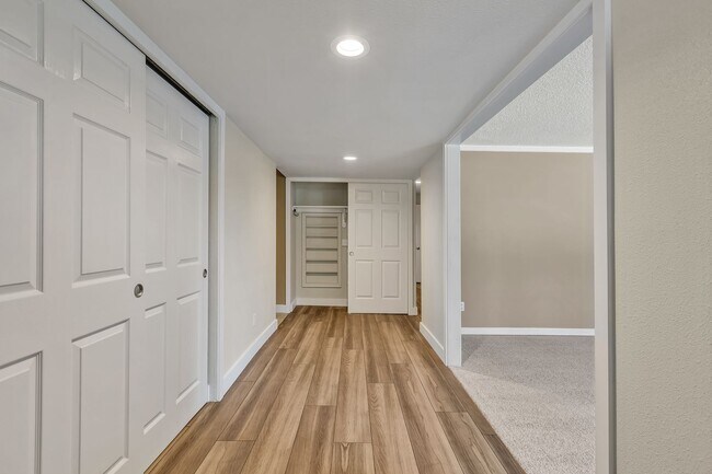 Foto del edificio - Beautiful 4 Bedroom Twin Lakes Home