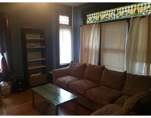 Foto del edificio - 121 Pineywoods Ave