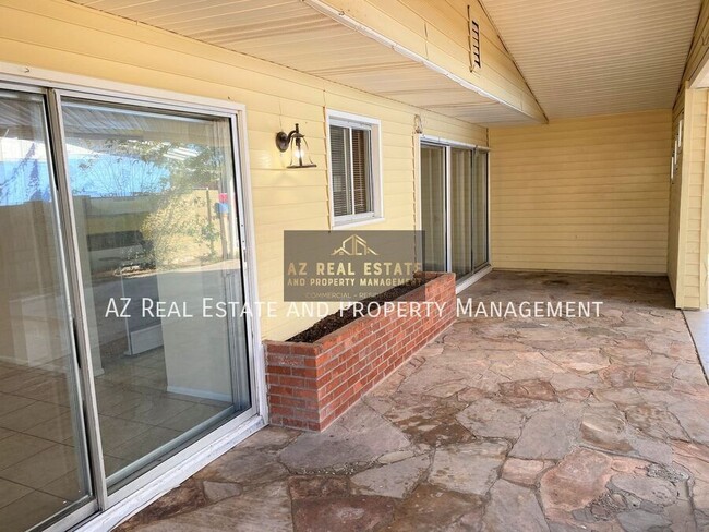Building Photo - 6538 W Keim Dr