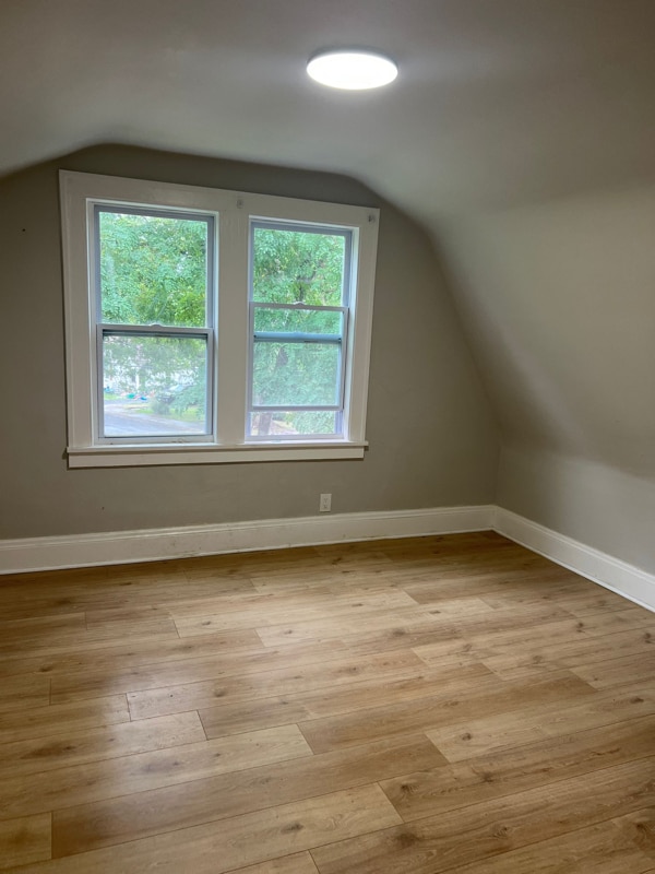 Building Photo - 14426 Elm St