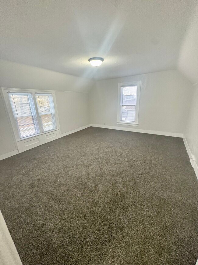 Foto del edificio - 700 W Lincoln Ave