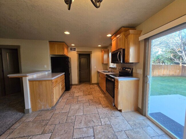 Foto del edificio - Cute Boise Townhome