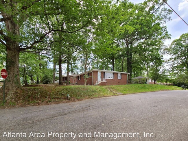 Building Photo - 3 br, 2 bath House - 3225 Forrest Hills Dr