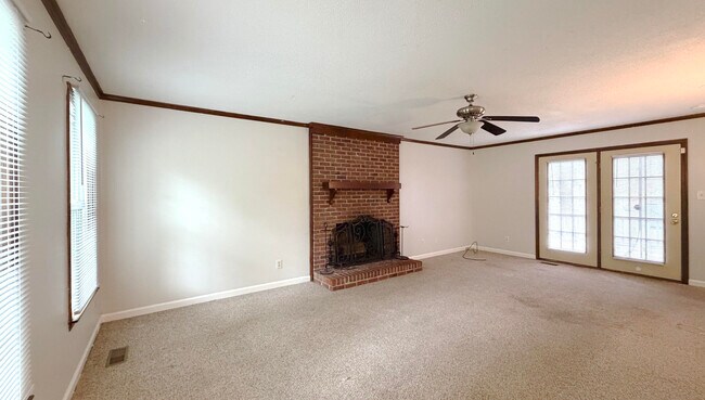 Building Photo - 2387 Riverchase Pl