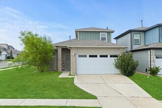 Building Photo - 3200 Egan Dr