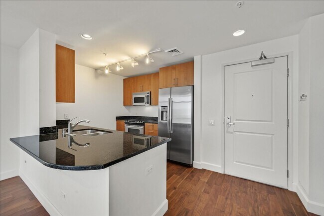 Foto del edificio - Dual Masters & Incredible Strip Views, 37th Floor or Allure