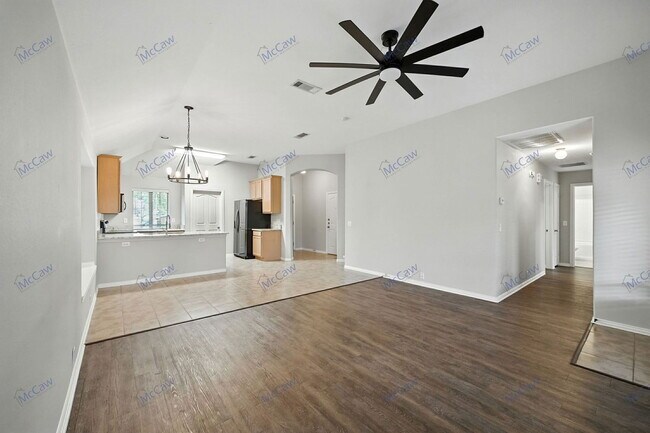 Building Photo - 2217 Kingsdale Ct